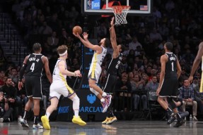 英雄联盟台服官网地址入口-关于窗口期NBA总决赛焦点战，布鲁克林篮网迎来里程碑，媒体盛赞，身体对抗强度拉满的信息